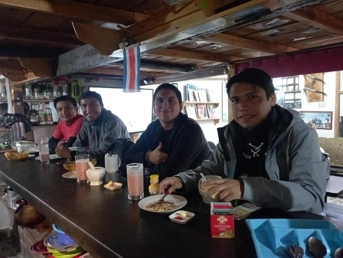 Andes Hostel Huaraz  Eksteriør bilde